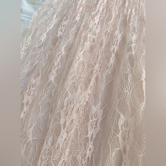 LC LAUREN CONRAD elastic waistband Pink Lace Skirt - Picture 2 of 6